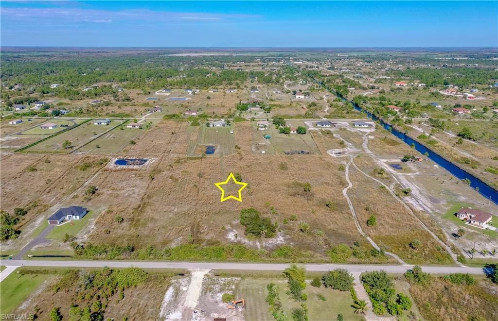 58th AVE NE NAPLES, FL 34120