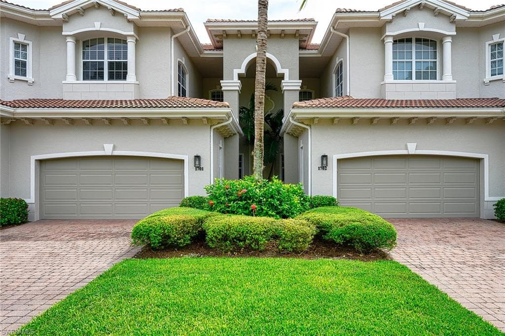 7168 Lemuria CIR 1702 NAPLES, FL 34109