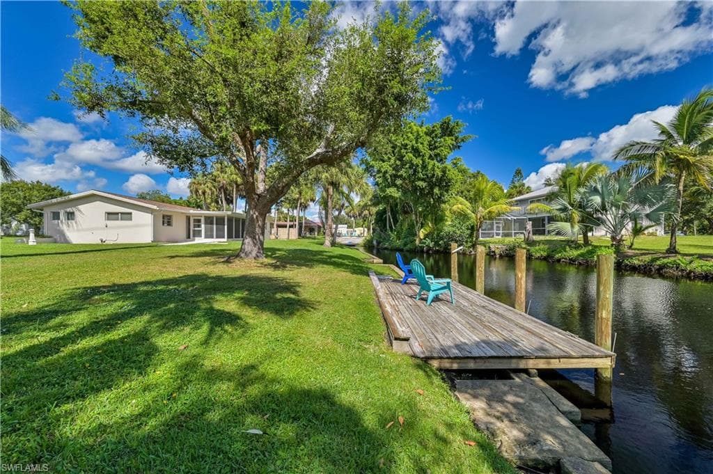 17000 Carolyn LN NORTH FORT MYERS, FL 33917
