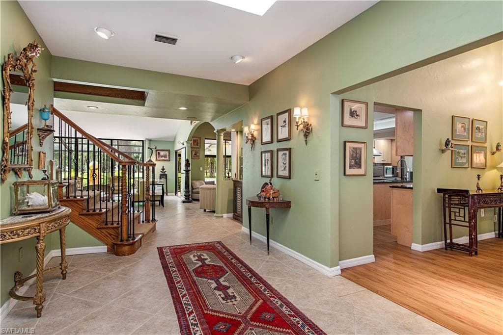 368 Edgemere WAY N NAPLES, FL 34105