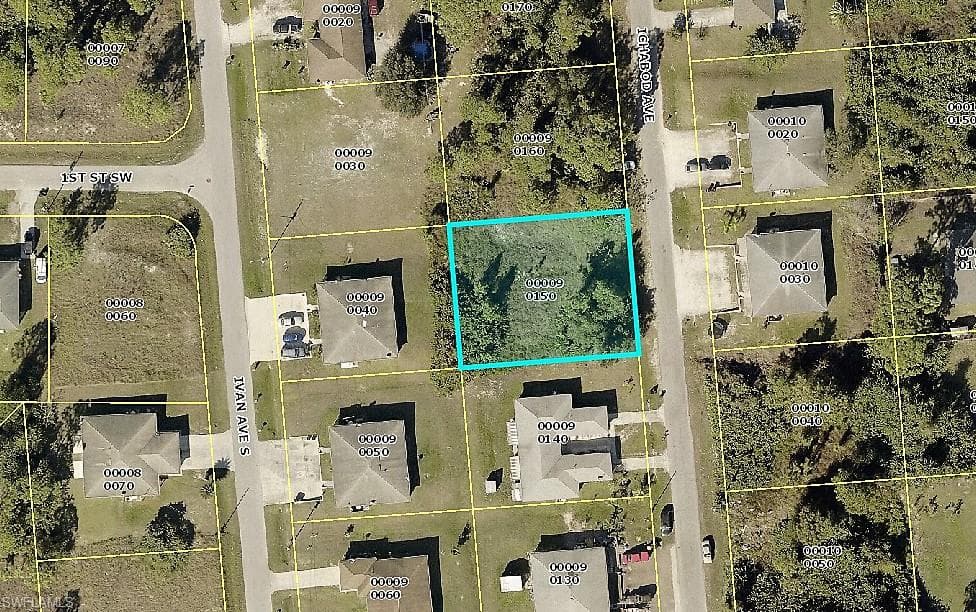 112/114 ICHABOD AVE S LEHIGH ACRES, FL 33973