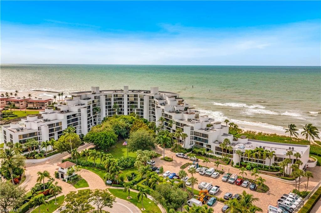 2394 Gulf Shore BLVD N 103 NAPLES, FL 34103