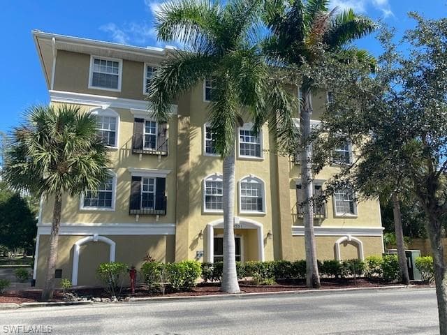 10091 Lake Cove DR 102 FORT MYERS, FL 33908