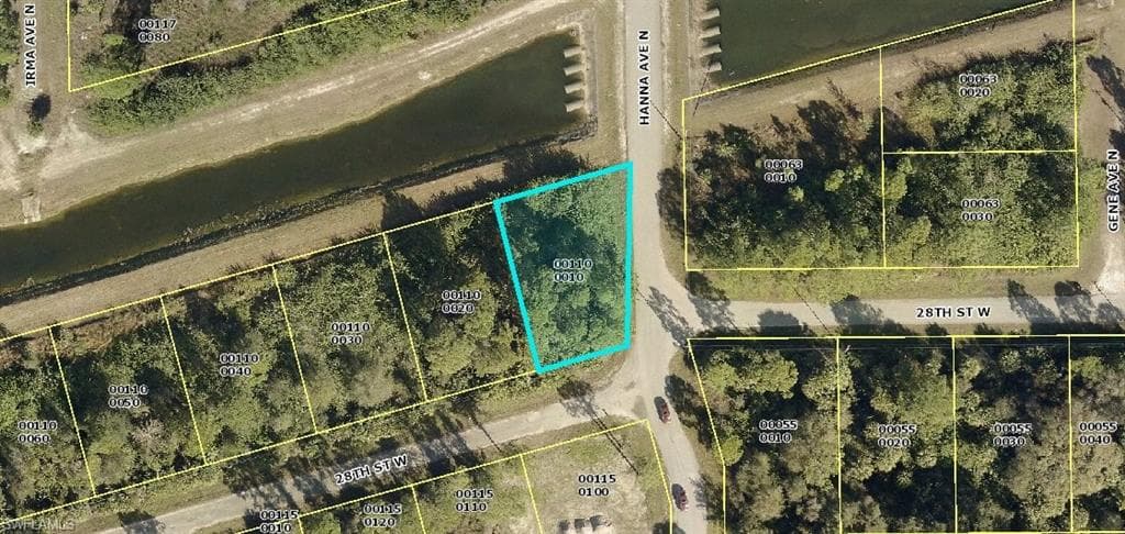 2800 28th ST W LEHIGH ACRES, FL 33971