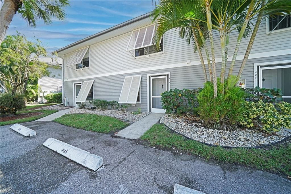 25498 Cockleshell DR 405 BONITA SPRINGS, FL 34135