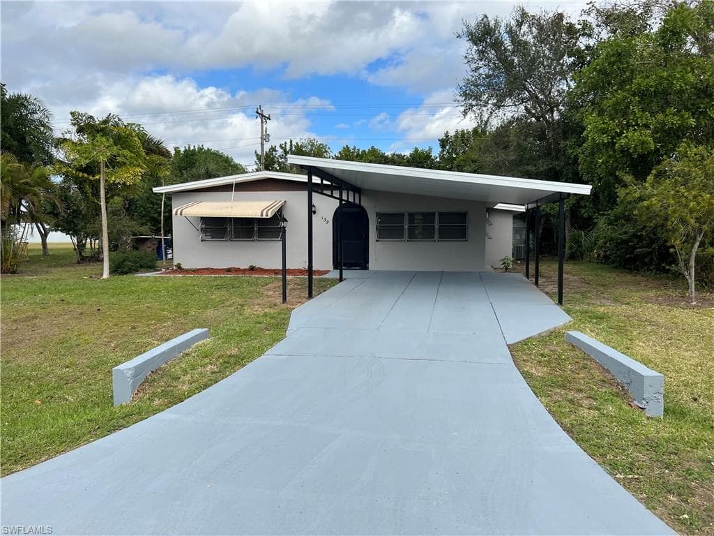 139 COOLIDGE AVE LEHIGH ACRES, FL 33936