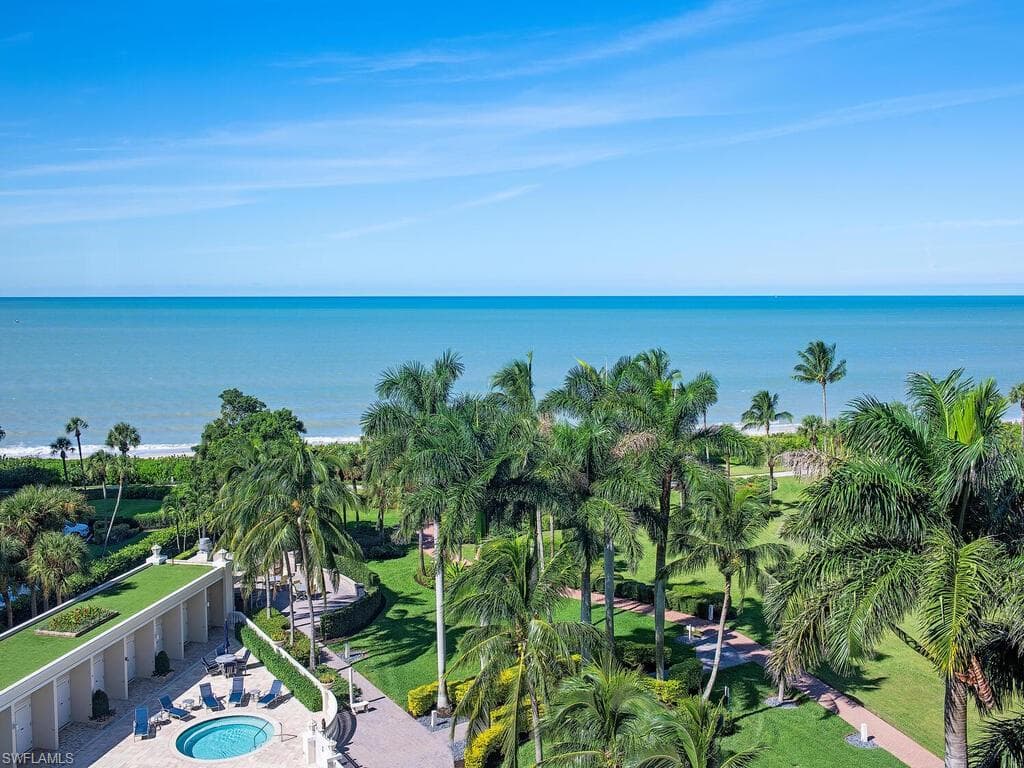 4021 Gulf Shore BLVD N 601 NAPLES, FL 34103
