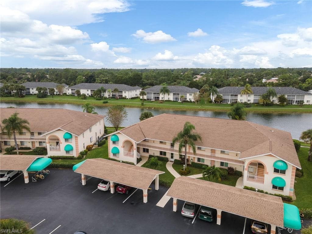 473 Gabriel CIR 2005 NAPLES, FL 34104