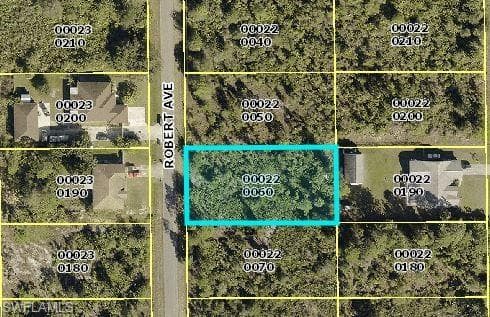 912 Robert AVE LEHIGH ACRES, FL 33936