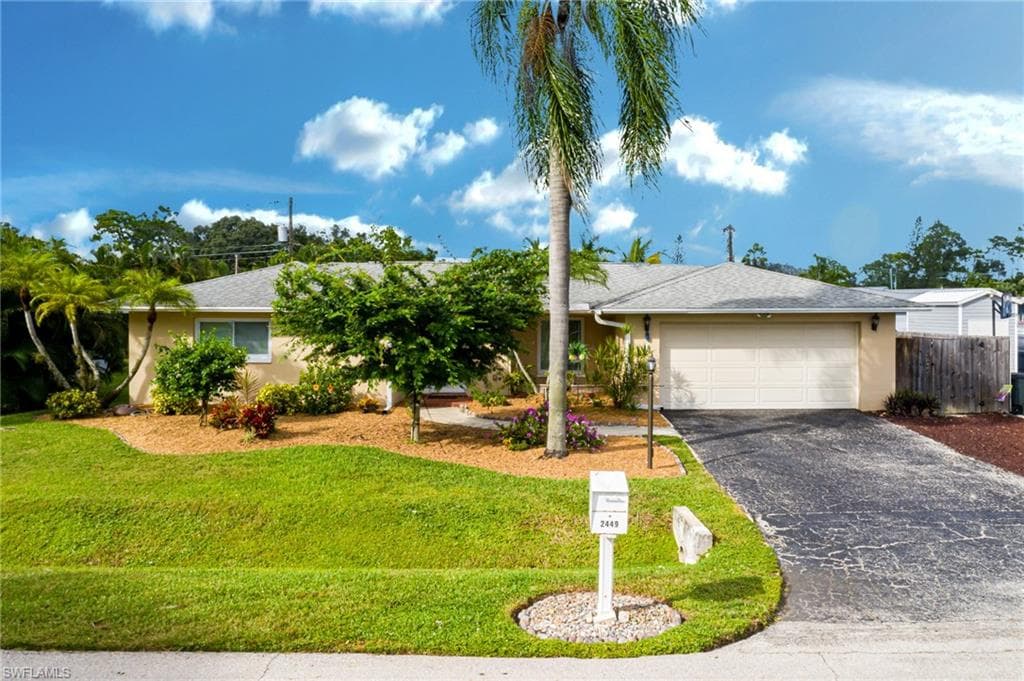 2449 Ephraim AVE FORT MYERS, FL 33907