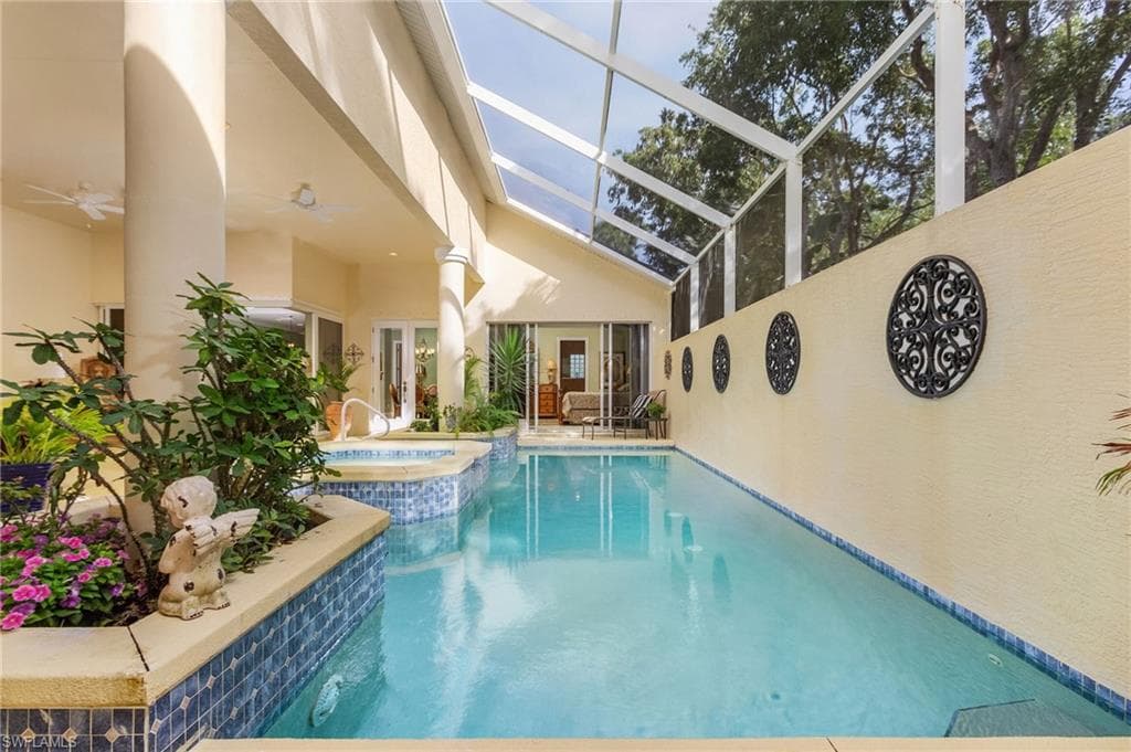 400 Mallory CT NAPLES, FL 34110