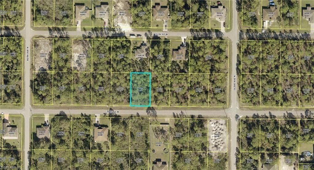 3208 34th ST W LEHIGH ACRES, FL 33971