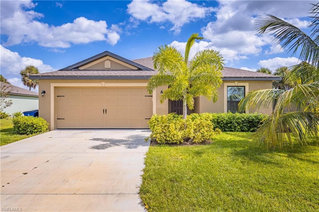 129 Shadow Lakes DR LEHIGH ACRES, FL 33974