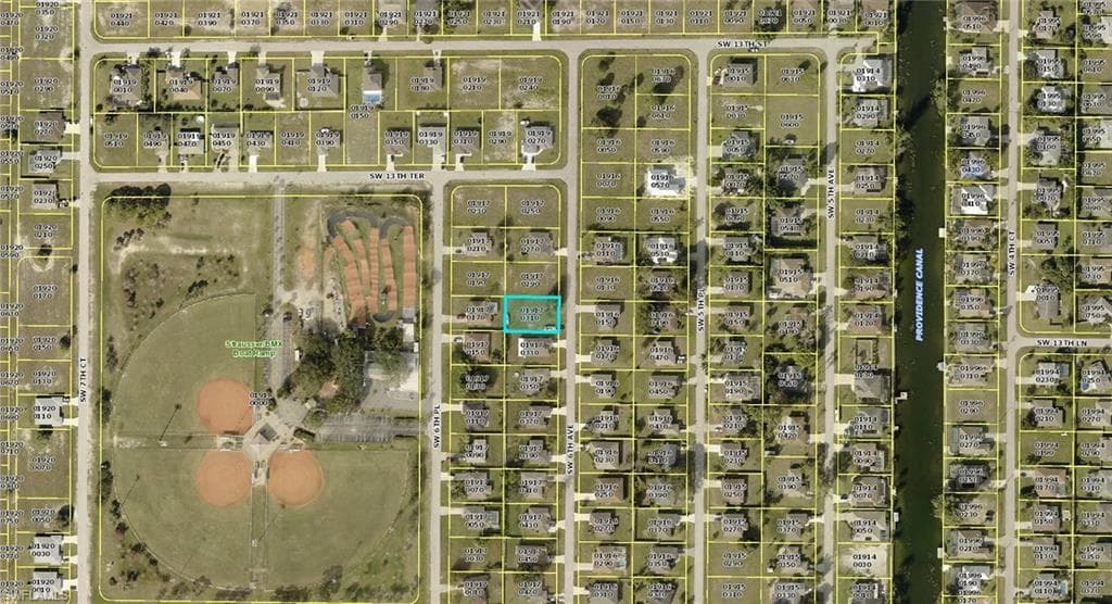 1328 SW 6th AVE CAPE CORAL, FL 33991