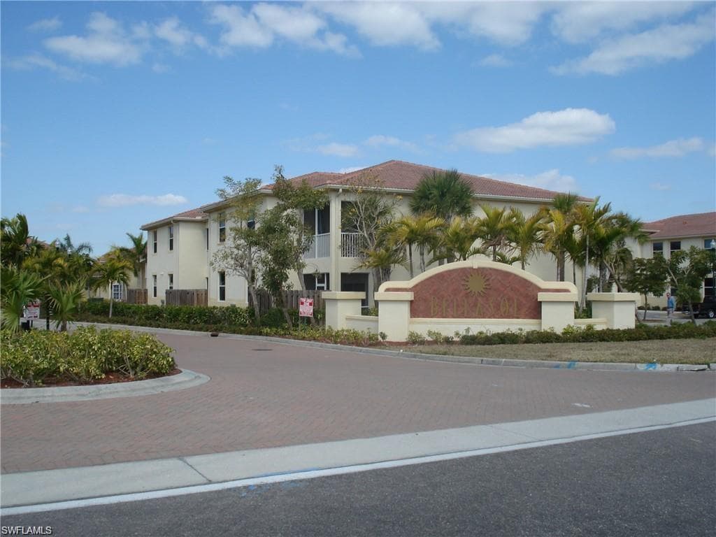 4117 Bellasol CIR 125 FORT MYERS, FL 33916