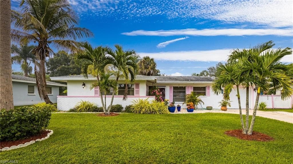 1039 El Mar AVE FORT MYERS, FL 33919