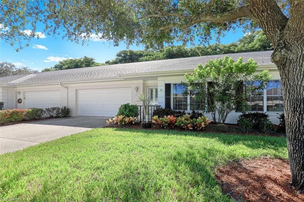 1250 Arcola DR FORT MYERS, FL 33919