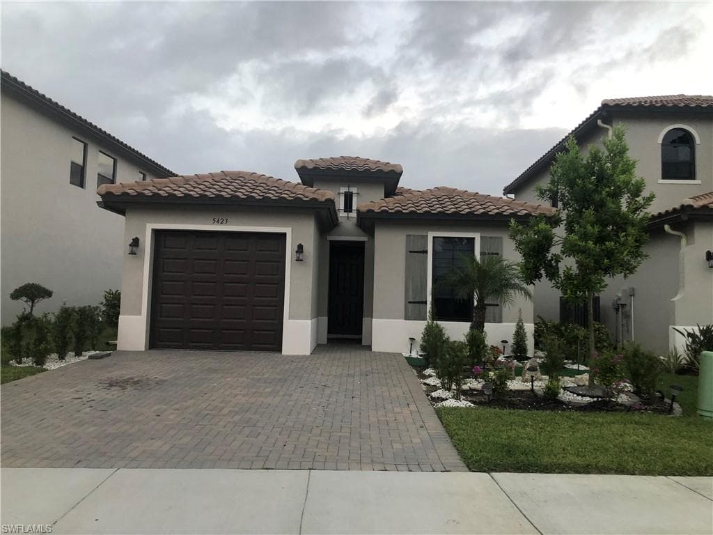 5423 CASSIDY LN NW AVE MARIA, FL 34142