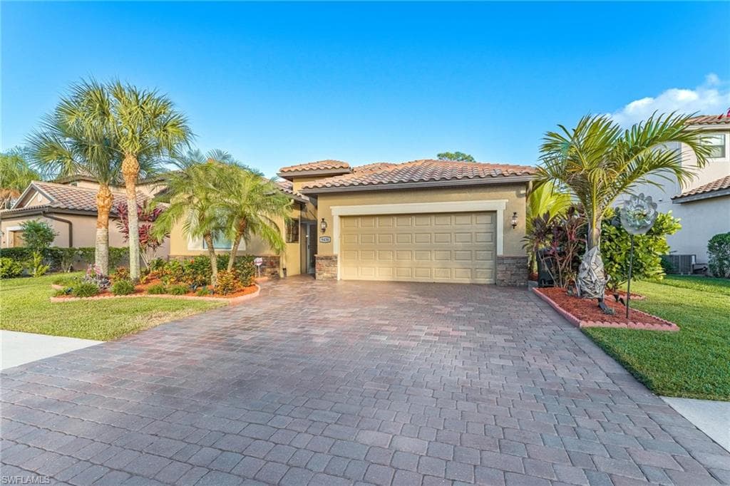 9436 River Otter DR FORT MYERS, FL 33912