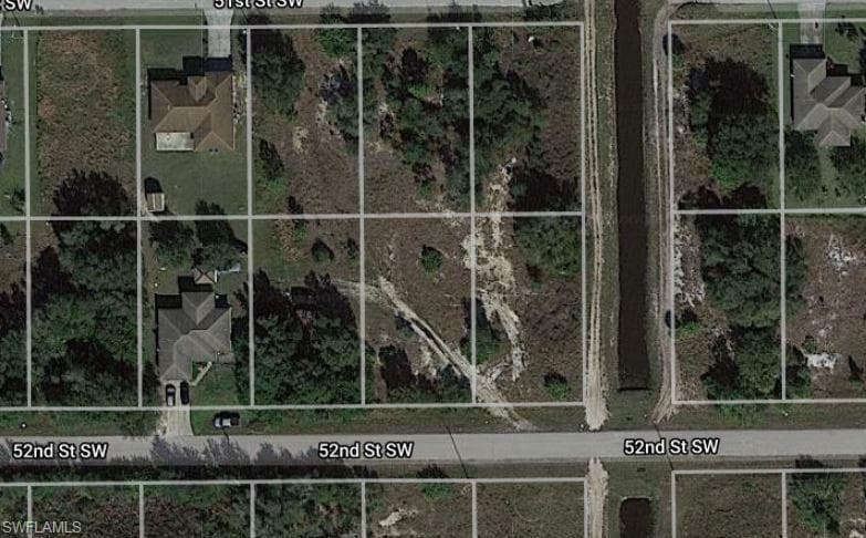 2602 52nd ST SW LEHIGH ACRES, FL 33976