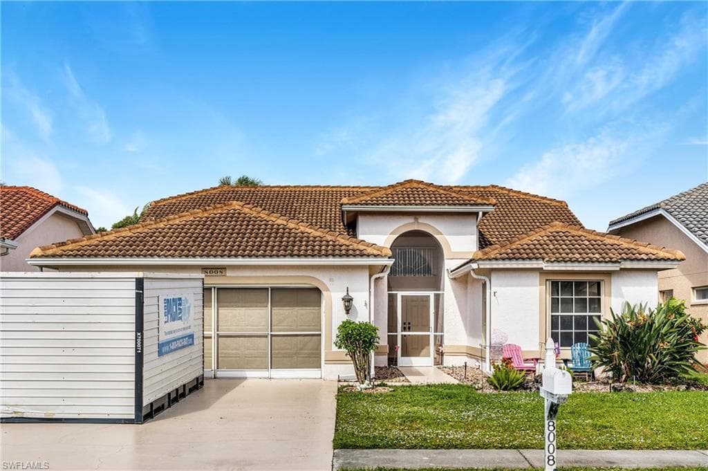 8008 Breton CIR FORT MYERS, FL 33912