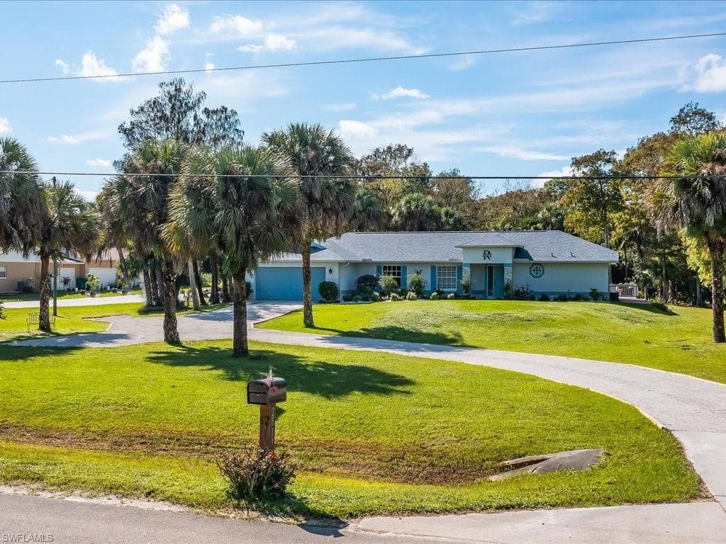 2511 6th ST NW NAPLES, FL 34120