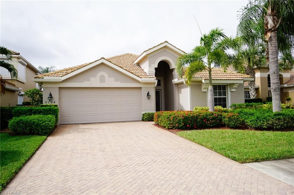 9134 Shadow Glen WAY FORT MYERS, FL 33913