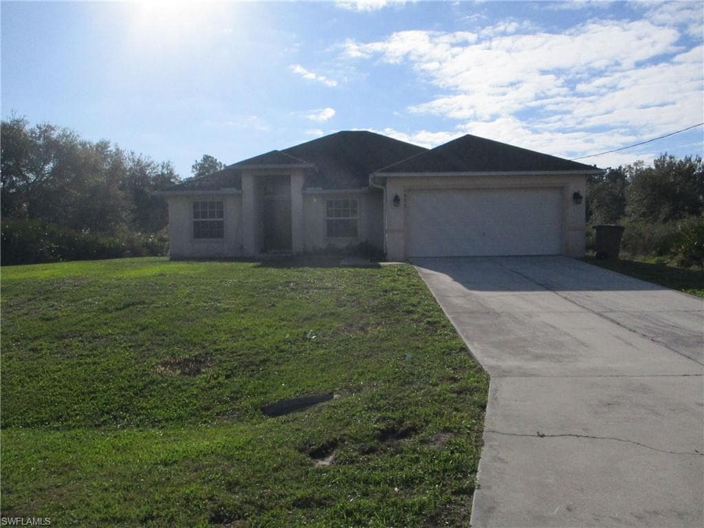 1888 Jacinto AVE LEHIGH ACRES, FL 33972