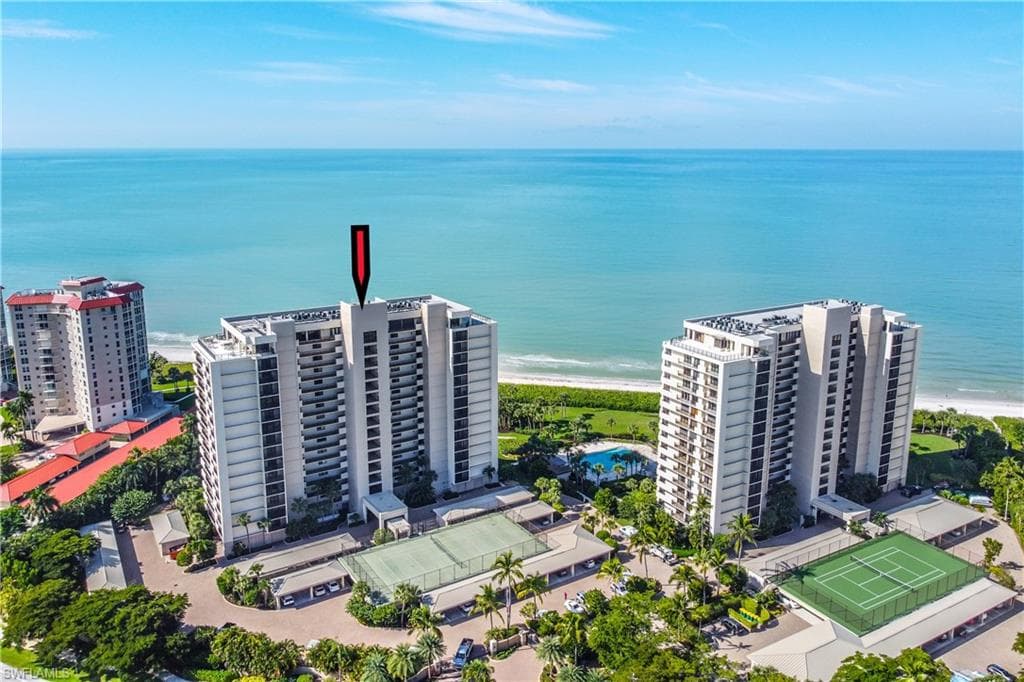 10851 Gulf Shore DR 502 NAPLES, FL 34108