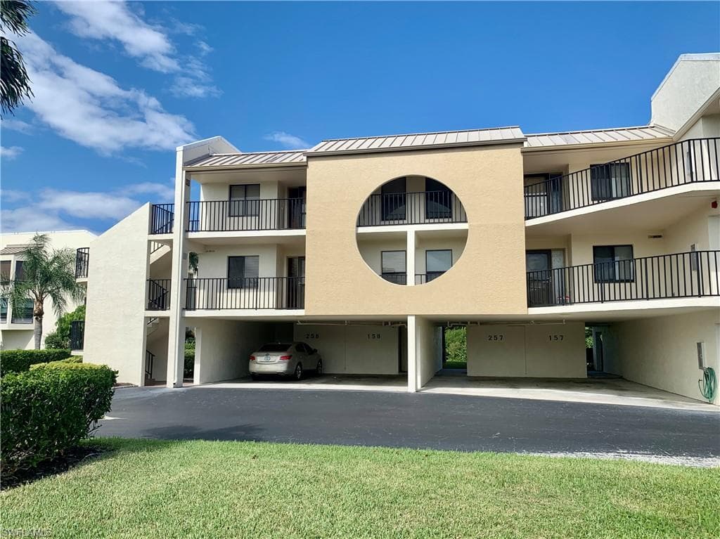 21480 Bay Village DR 258 FORT MYERS BEACH, FL 33931