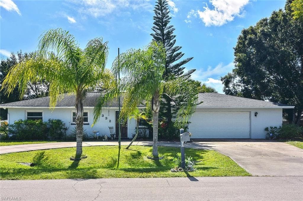 1332 Macombo RD FORT MYERS, FL 33919