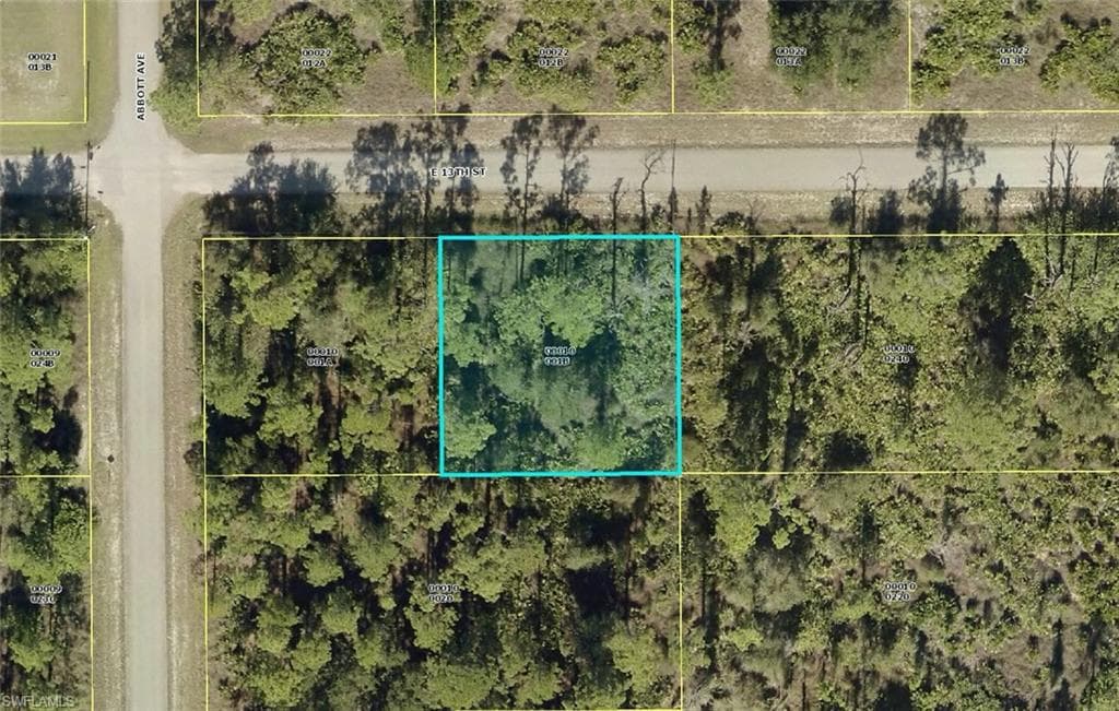 4402 E 13th ST LEHIGH ACRES, FL 33972