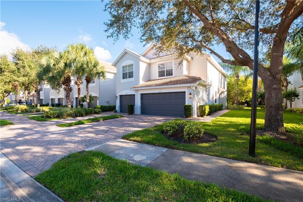 15633 Marcello CIR 133 NAPLES, FL 34110
