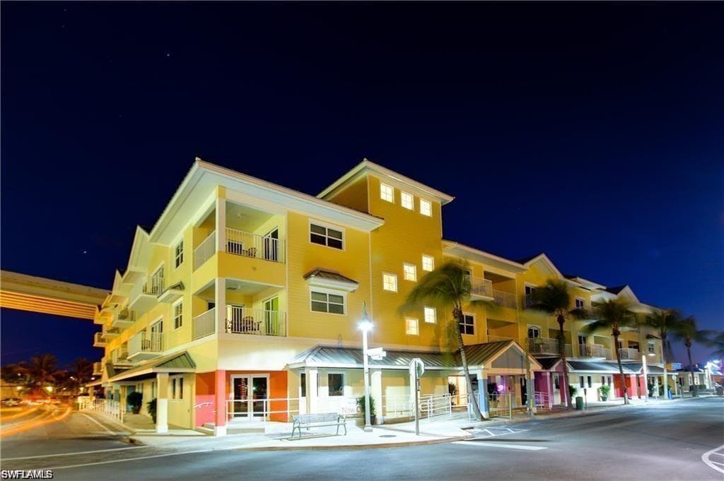 450 Old San Carlos BLVD 308 FORT MYERS BEACH, FL 33931