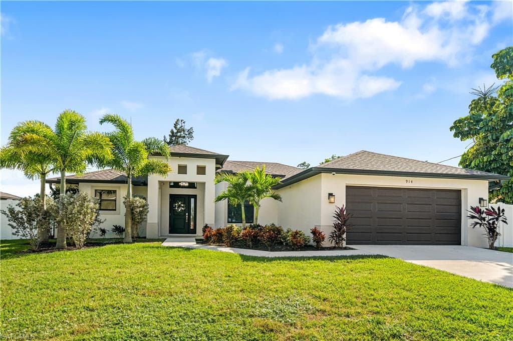 914 SW 12th TER CAPE CORAL, FL 33991