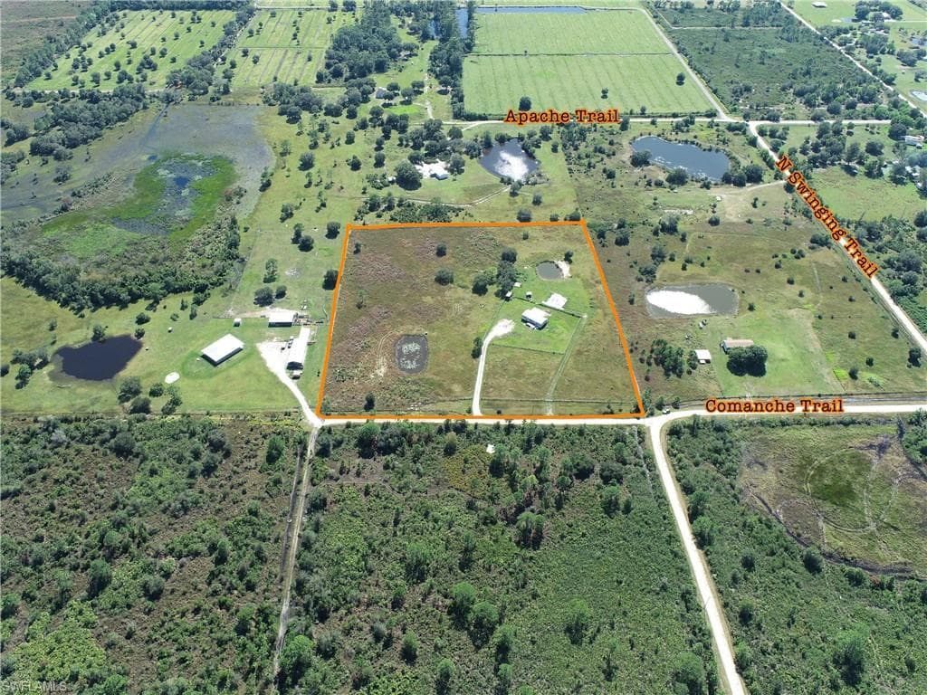 1440 Comanche TRL LABELLE, FL 33935