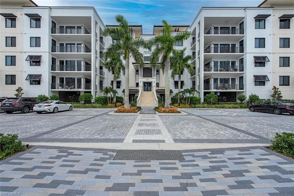 1111 Central AVE 209 NAPLES, FL 34102
