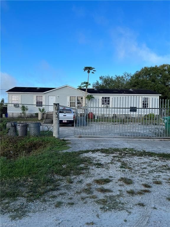 450 N Coral ST CLEWISTON, FL 33440
