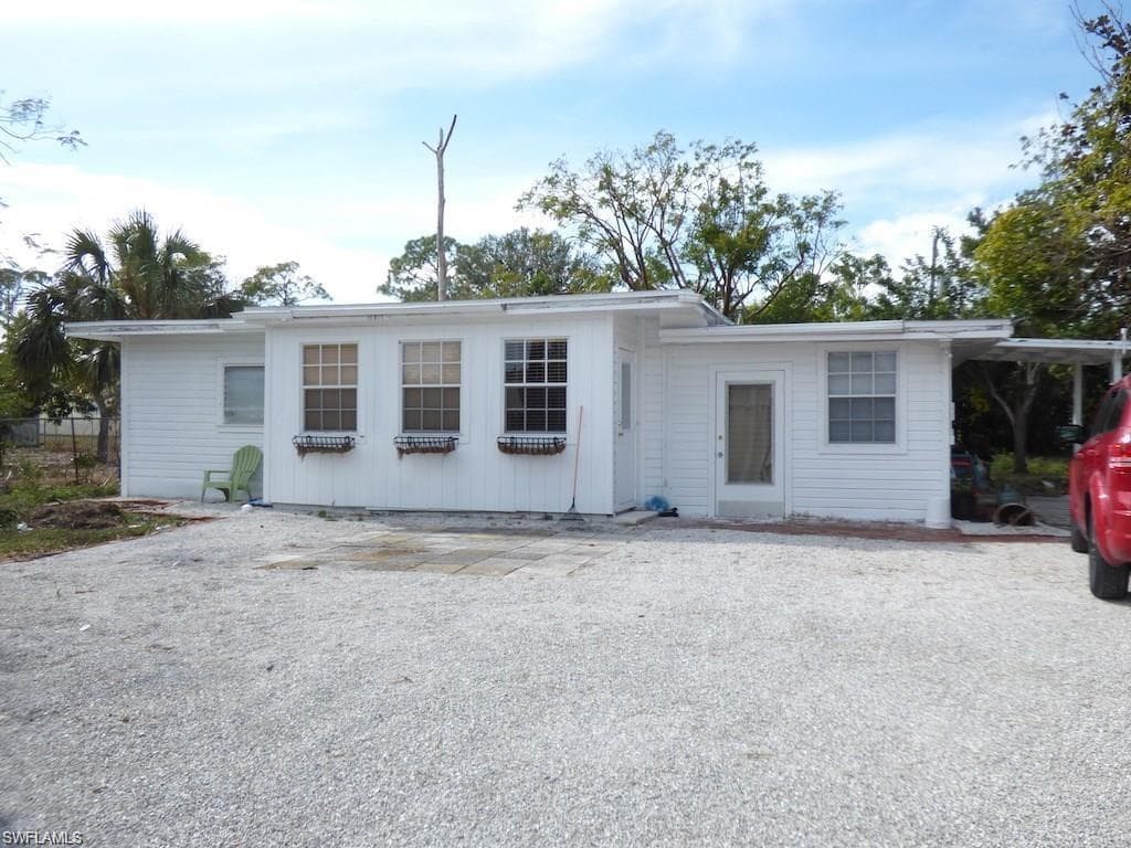 4718 Normandy DR NAPLES, FL 34112