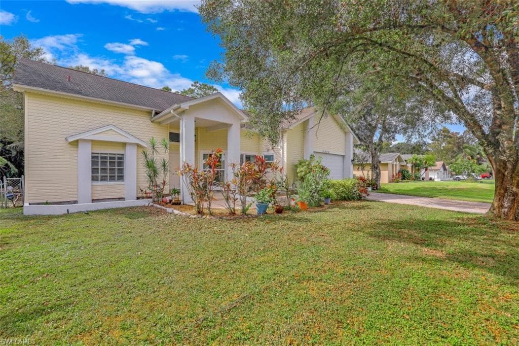 6888 Garland ST FORT MYERS, FL 33966