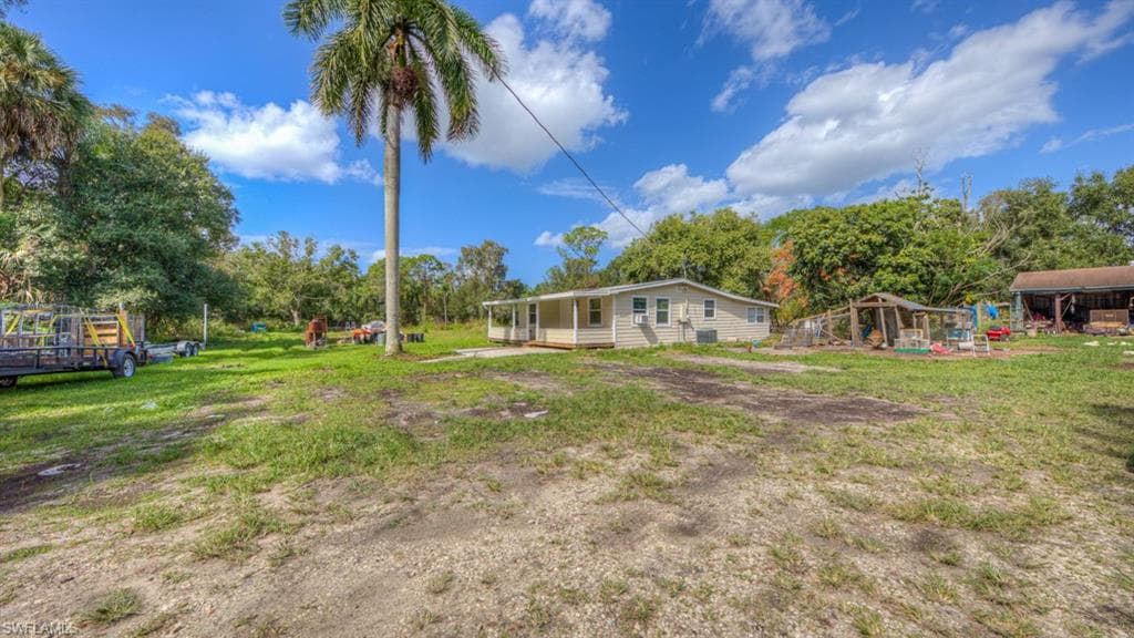 2757 Garden ST NORTH FORT MYERS, FL 33917