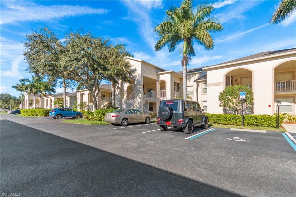 21311 Lancaster RUN 723 ESTERO, FL 33928