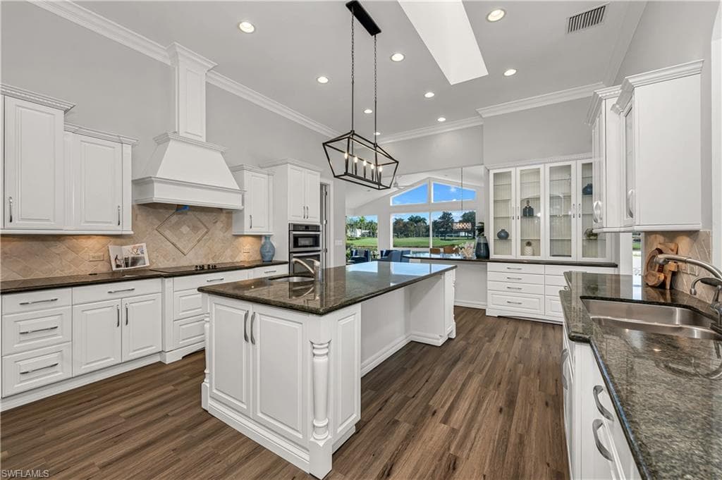 402 Rosemeade LN NAPLES, FL 34105
