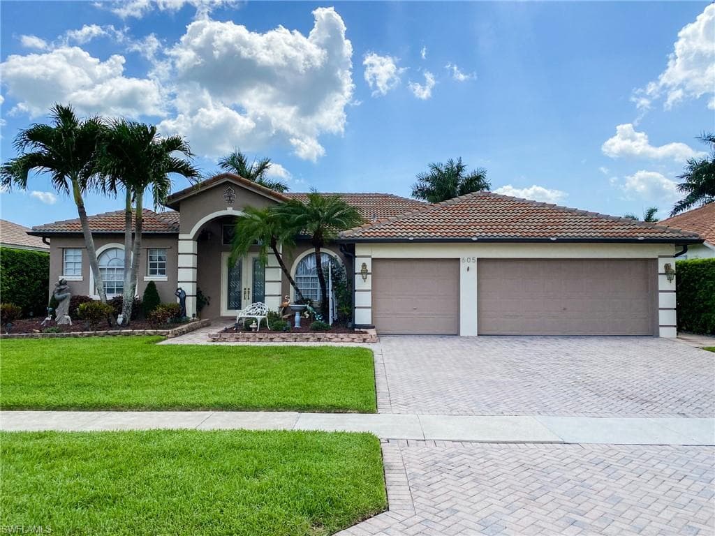 605 Grand Rapids BLVD NAPLES, FL 34120