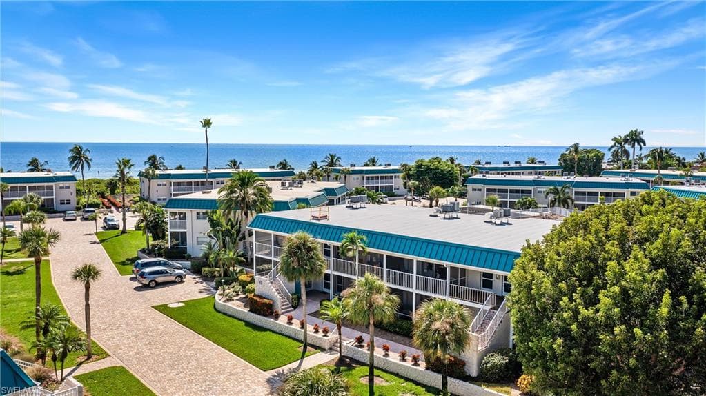 827 E Gulf DR J1 SANIBEL, FL 33957