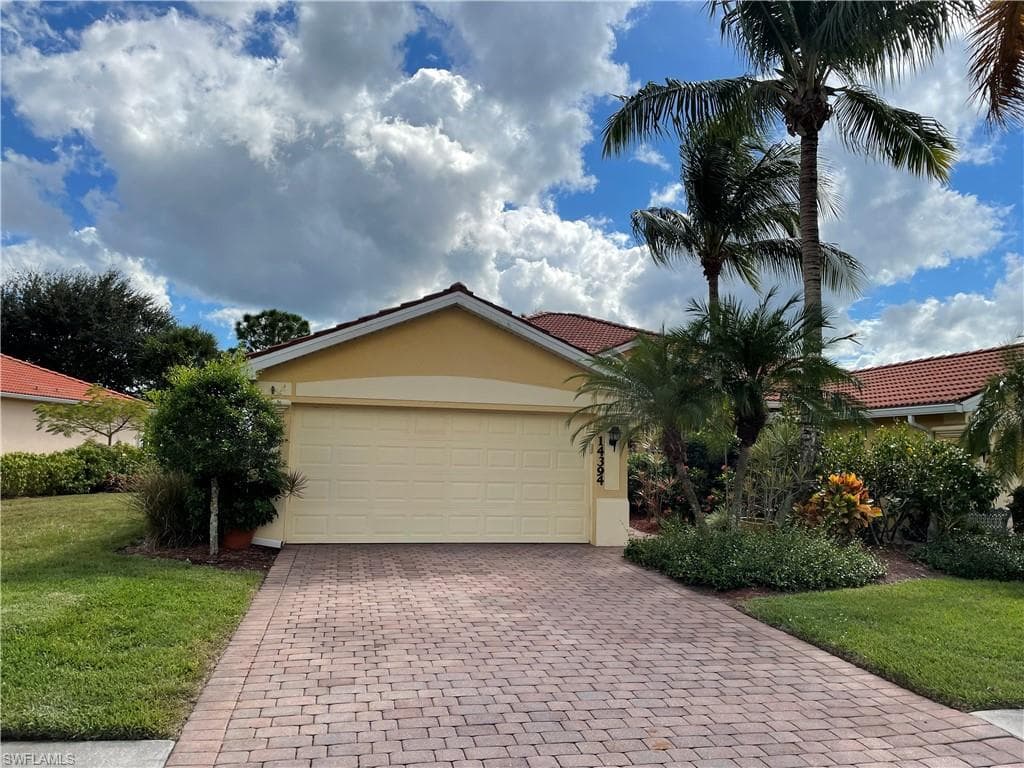 14394 Manchester DR NAPLES, FL 34114