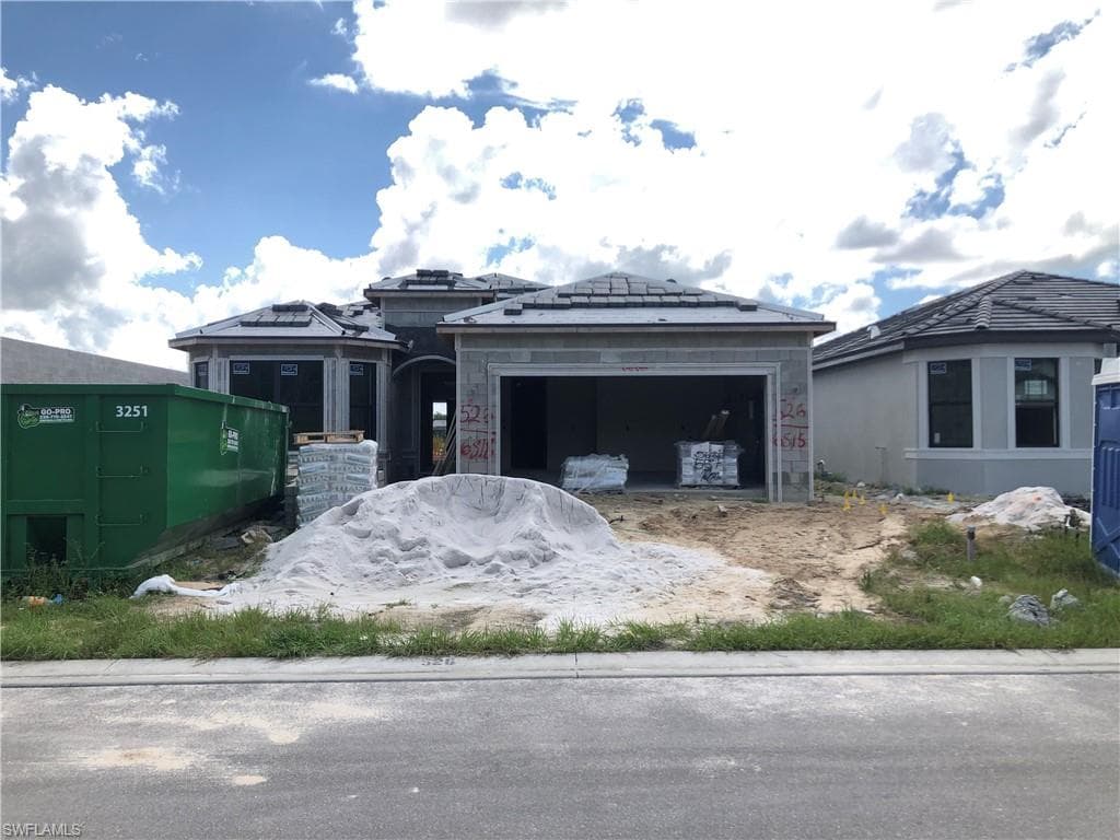 6818 Greenbriar CT NAPLES, FL 34114