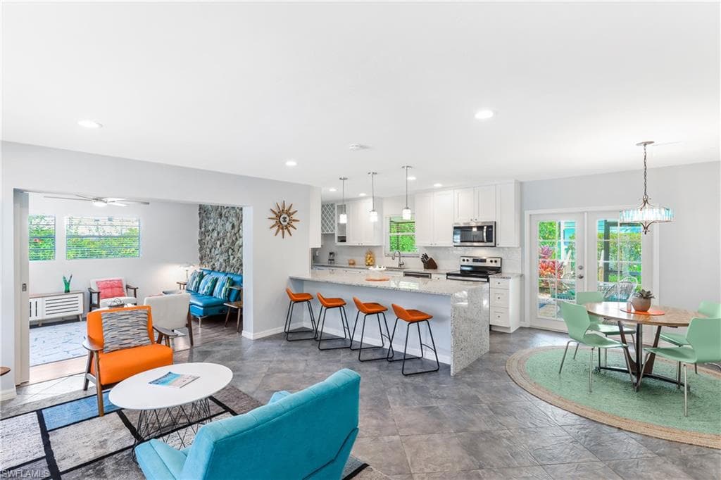 1155 6th ST S NAPLES, FL 34102
