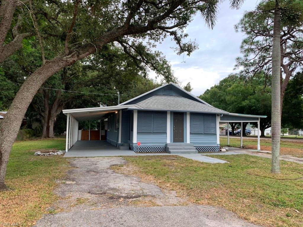 2525 Broadway FORT MYERS, FL 33901