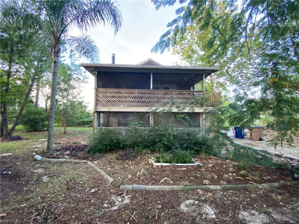 4914 6th ST W LEHIGH ACRES, FL 33971